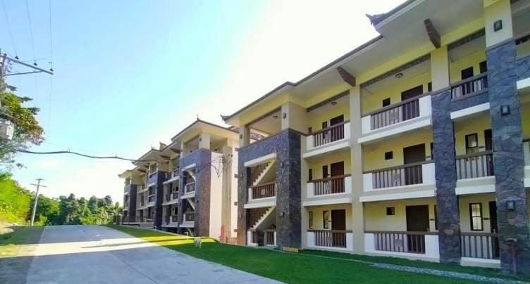 Kembali Condo Resort With Sea View Davao Exterior photo