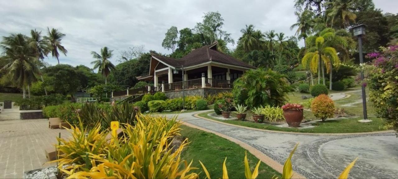 Kembali Condo Resort With Sea View Davao Exterior photo